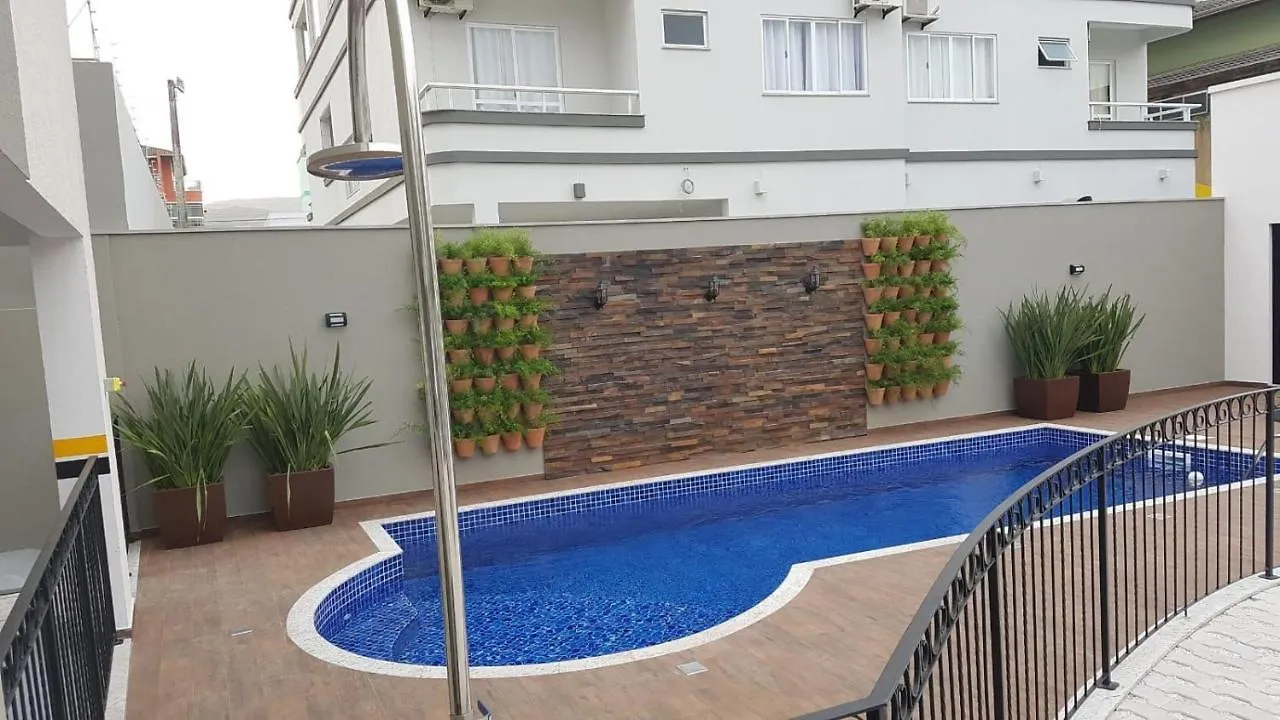 Appartement Var 102B Dpto Amplio En Residencial Con Piscina Bombinhas Brazilië