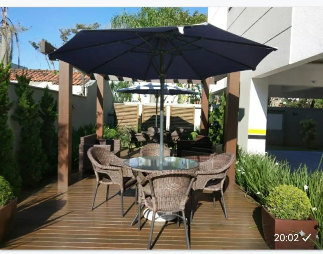 Var 102B Dpto Amplio En Residencial Con Piscina Bombinhas