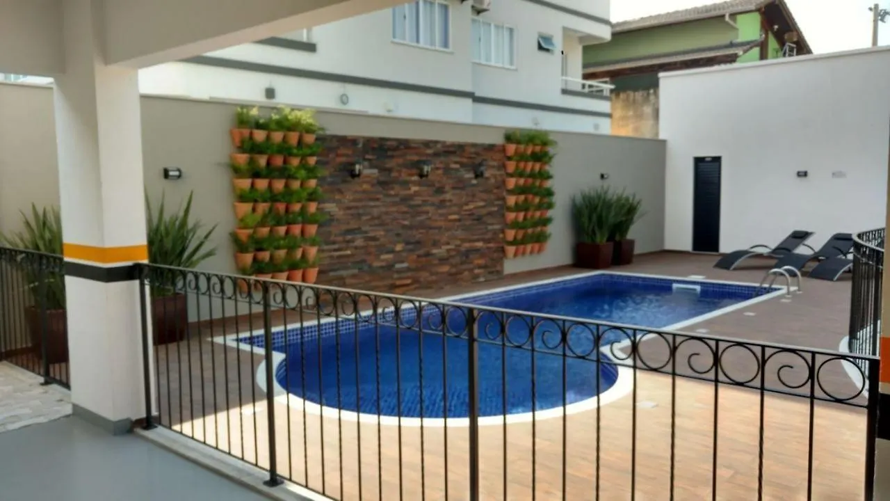 Appartement Var 102B Dpto Amplio En Residencial Con Piscina Bombinhas